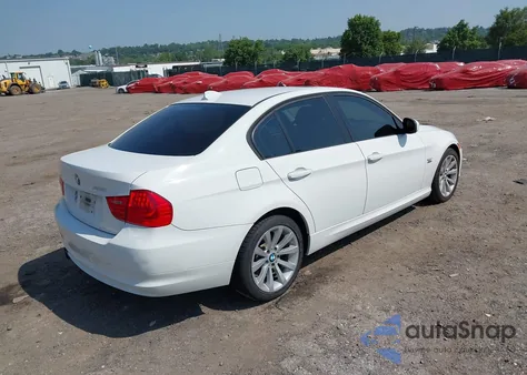 2011 BMW 328I xDrive из США, поврежденный, VIN WBAPK5C58BF124382